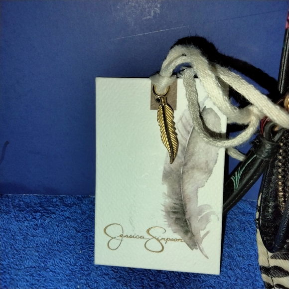 Jessica Simpson wallet - Picture 7 of 7